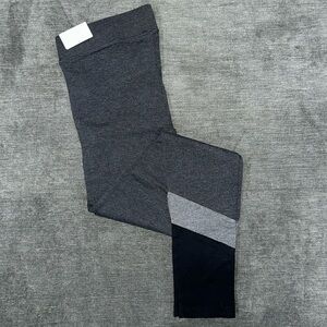 NWT aerie grey/black color block leggings medium